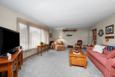 Tiny photo for 10 Pine Tree Court, Kewanee, IL 61443 (MLS # 12597291)
