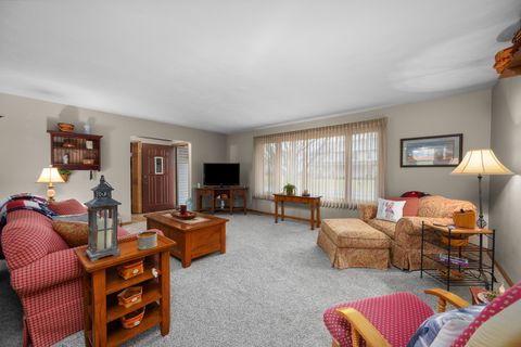 Tiny photo for 10 Pine Tree Court, Kewanee, IL 61443 (MLS # 12597291)