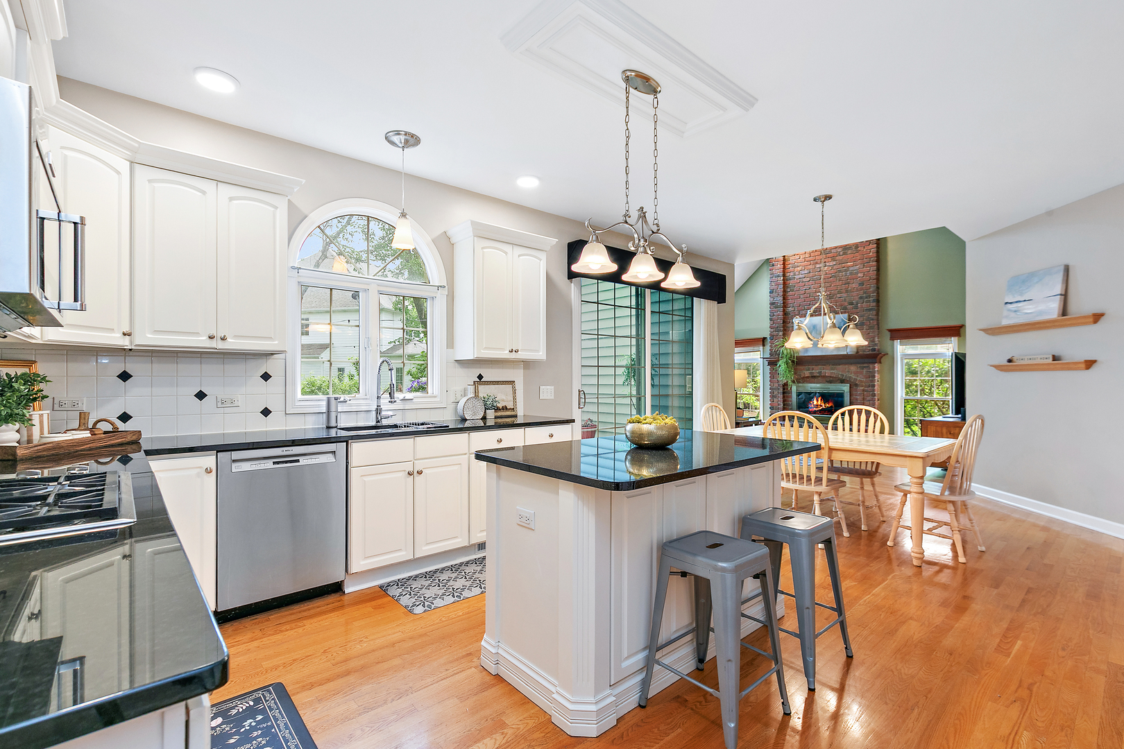 2212 Glouceston Lane