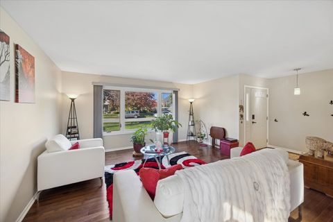 Tiny photo for 18311 Holland Road, Lansing, IL 60438 (MLS # 12524783)