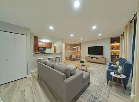 Tiny photo for 5950 Oakwood Drive #1G, Lisle, IL 60532 (MLS # 12507599)