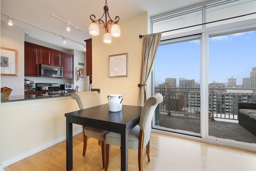 330 W Grand Avenue 1706
