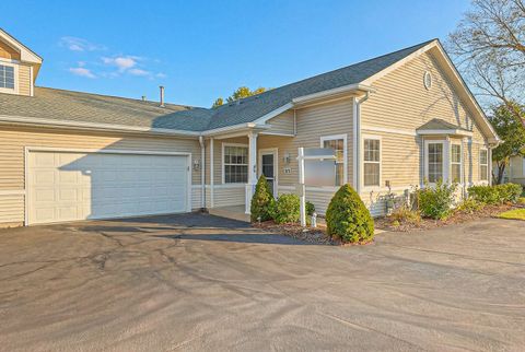 Photo of 11676 River Terrace, Huntley, IL 60142 (MLS # 12571033)