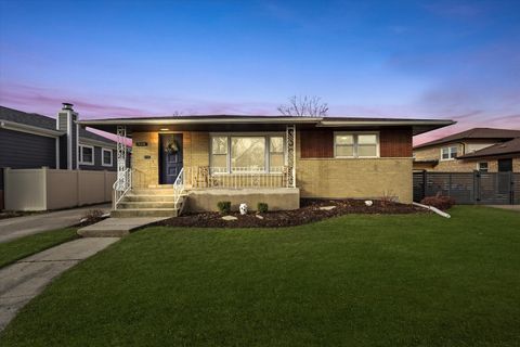 A home in Oak Lawn