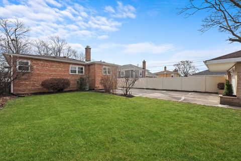 A home in Oak Lawn