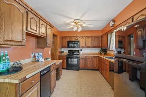 Tiny photo for 403 W Somonauk Street, Yorkville, IL 60560 (MLS # 12471625)