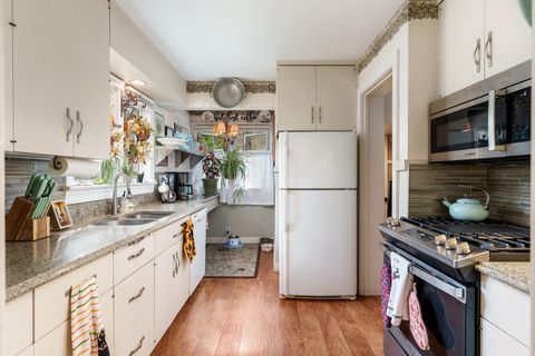 Tiny photo for 233 N CALVIN PARK Boulevard, Rockford, IL 61107 (MLS # 12491131)