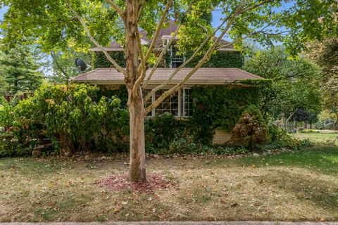Tiny photo for 233 N CALVIN PARK Boulevard, Rockford, IL 61107 (MLS # 12491131)