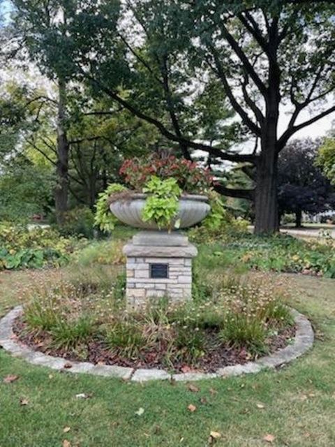 Tiny photo for 233 N CALVIN PARK Boulevard, Rockford, IL 61107 (MLS # 12491131)
