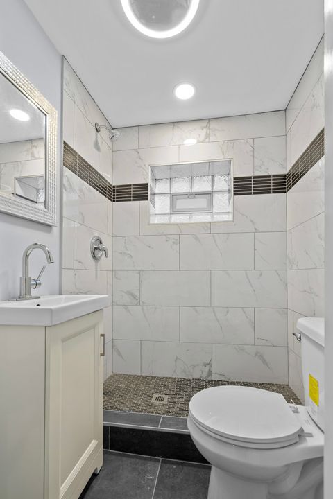 Tiny photo for 10151 S Avenue M, Chicago, IL 60617 (MLS # 12626806)