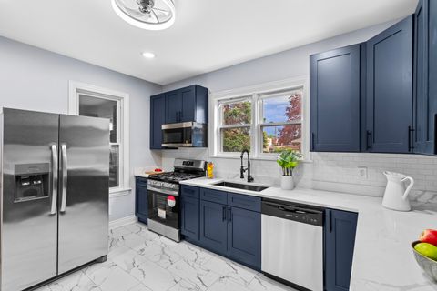 Tiny photo for 10151 S Avenue M, Chicago, IL 60617 (MLS # 12626806)