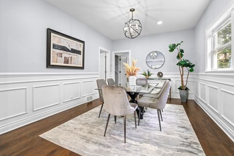 Tiny photo for 10151 S Avenue M, Chicago, IL 60617 (MLS # 12626806)