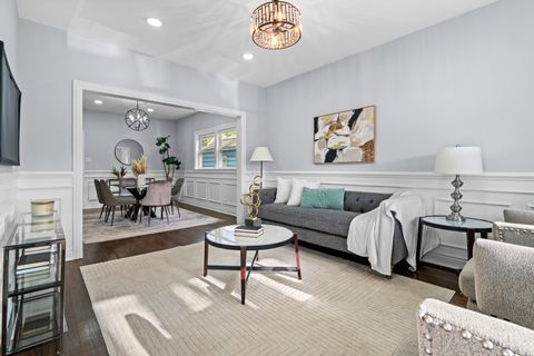 Tiny photo for 10151 S Avenue M, Chicago, IL 60617 (MLS # 12626806)