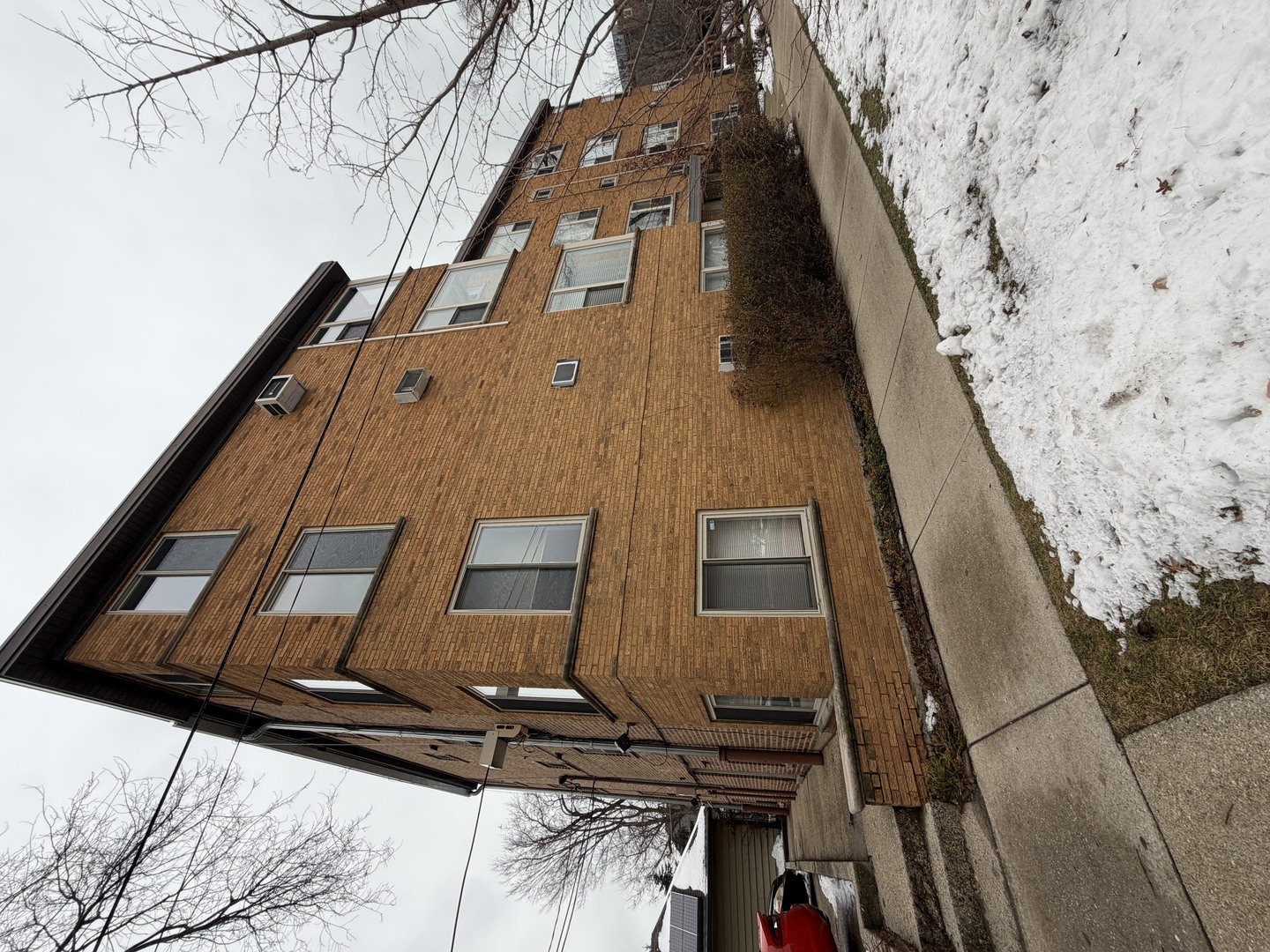 7400 N SHERIDAN Road 2A