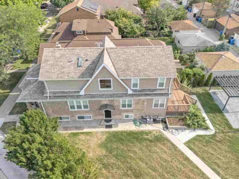 Tiny photo for 5838 N Sacramento Avenue, Chicago, IL 60659 (MLS # 12443890)