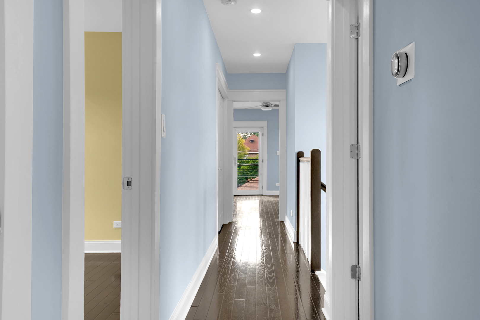 5838 N Sacramento Avenue