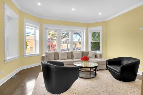 Tiny photo for 5838 N Sacramento Avenue, Chicago, IL 60659 (MLS # 12443890)