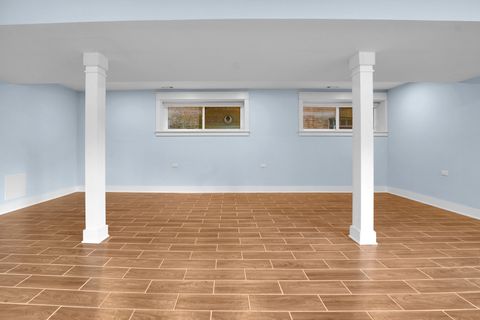 Tiny photo for 5838 N Sacramento Avenue, Chicago, IL 60659 (MLS # 12443890)