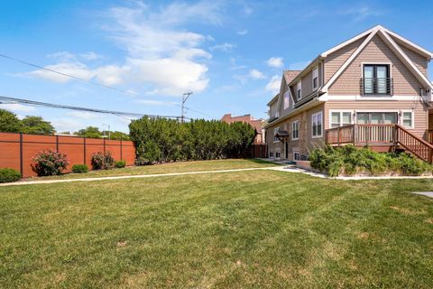 Tiny photo for 5838 N Sacramento Avenue, Chicago, IL 60659 (MLS # 12443890)