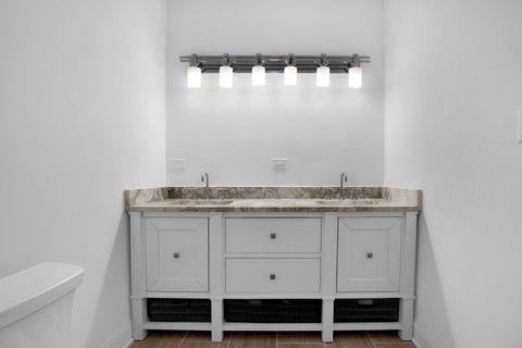 Tiny photo for 5838 N Sacramento Avenue, Chicago, IL 60659 (MLS # 12443890)