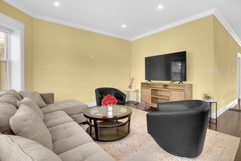 Tiny photo for 5838 N Sacramento Avenue, Chicago, IL 60659 (MLS # 12443890)