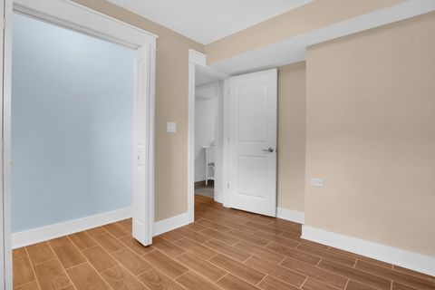 Tiny photo for 5838 N Sacramento Avenue, Chicago, IL 60659 (MLS # 12443890)