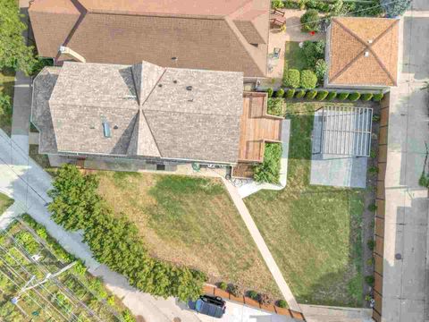 Tiny photo for 5838 N Sacramento Avenue, Chicago, IL 60659 (MLS # 12443890)