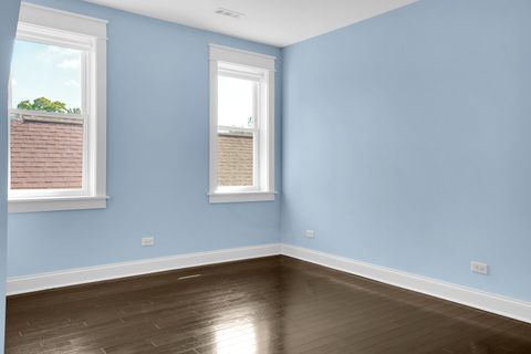 Tiny photo for 5838 N Sacramento Avenue, Chicago, IL 60659 (MLS # 12443890)