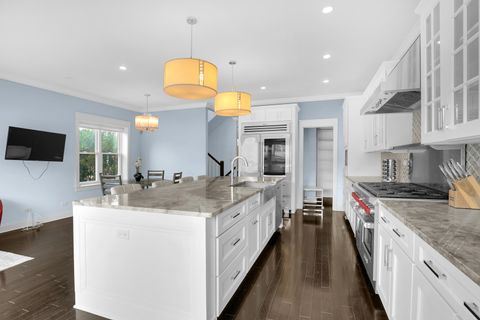 Tiny photo for 5838 N Sacramento Avenue, Chicago, IL 60659 (MLS # 12443890)