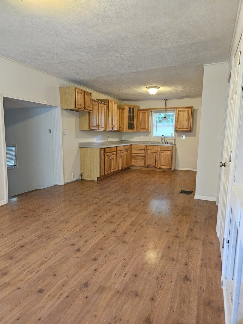 105 N 7th Street