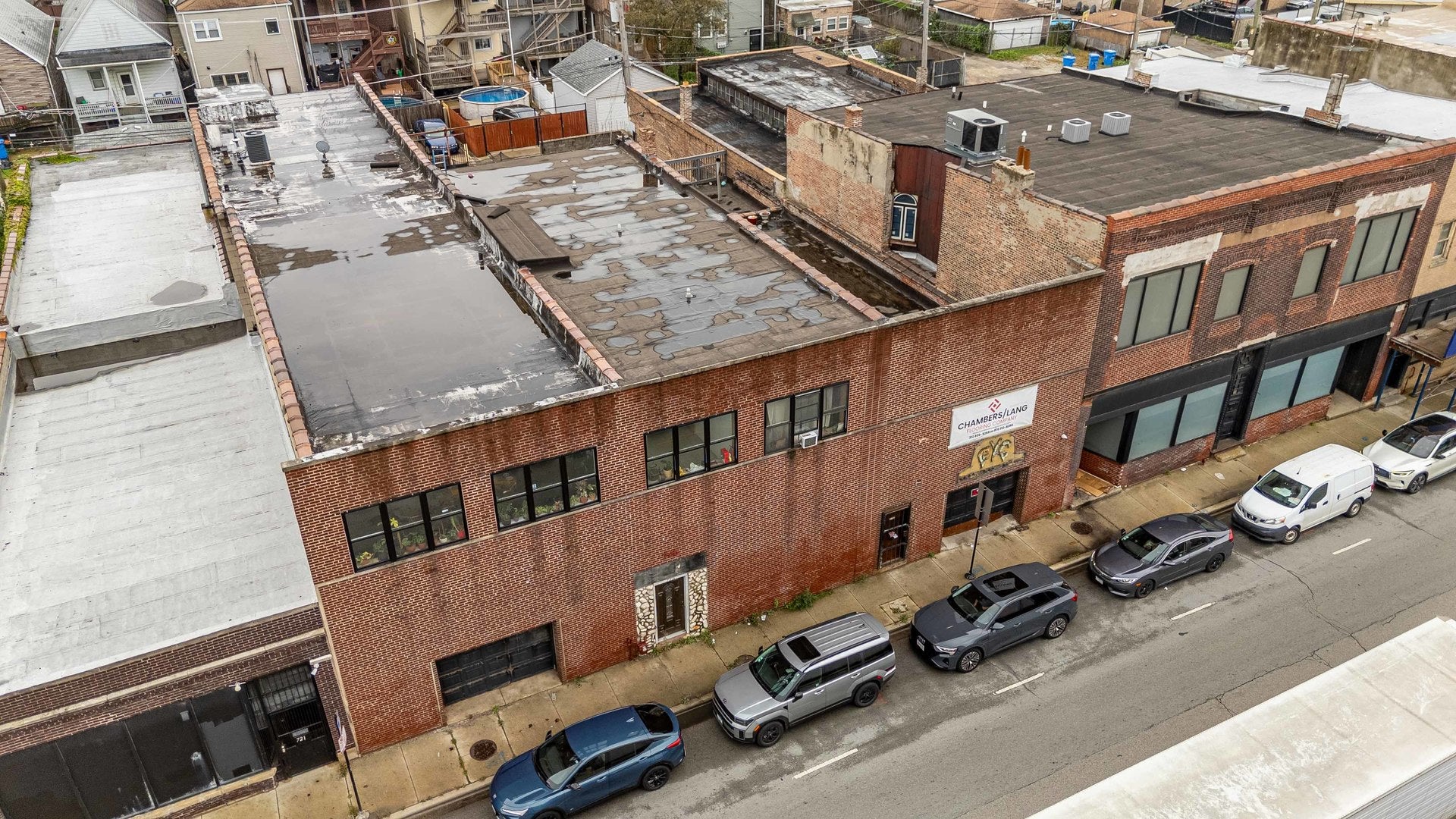 725 W 47th Street