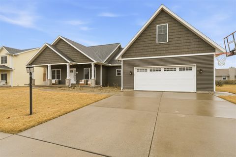 Tiny photo for 404 Victoria Drive, Washington, IL 61571 (MLS # 12584363)