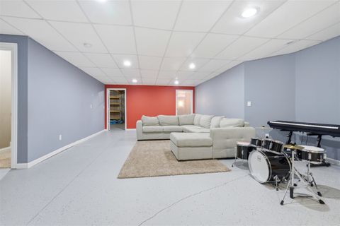 Tiny photo for 404 Victoria Drive, Washington, IL 61571 (MLS # 12584363)