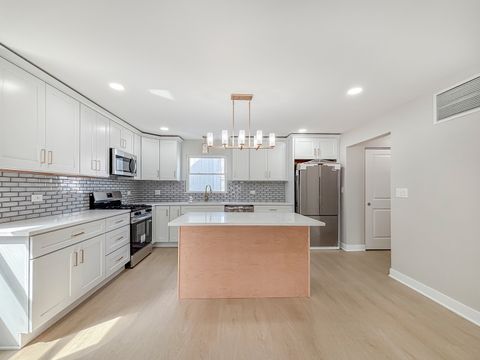 Tiny photo for 34 47th Avenue, Bellwood, IL 60104 (MLS # 12619858)