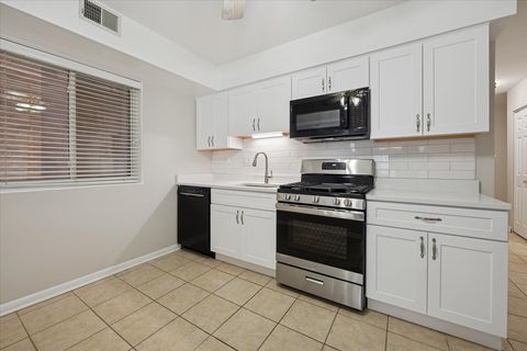 Tiny photo for 7320 LAKE Street #1A, River Forest, IL 60305 (MLS # 12525450)