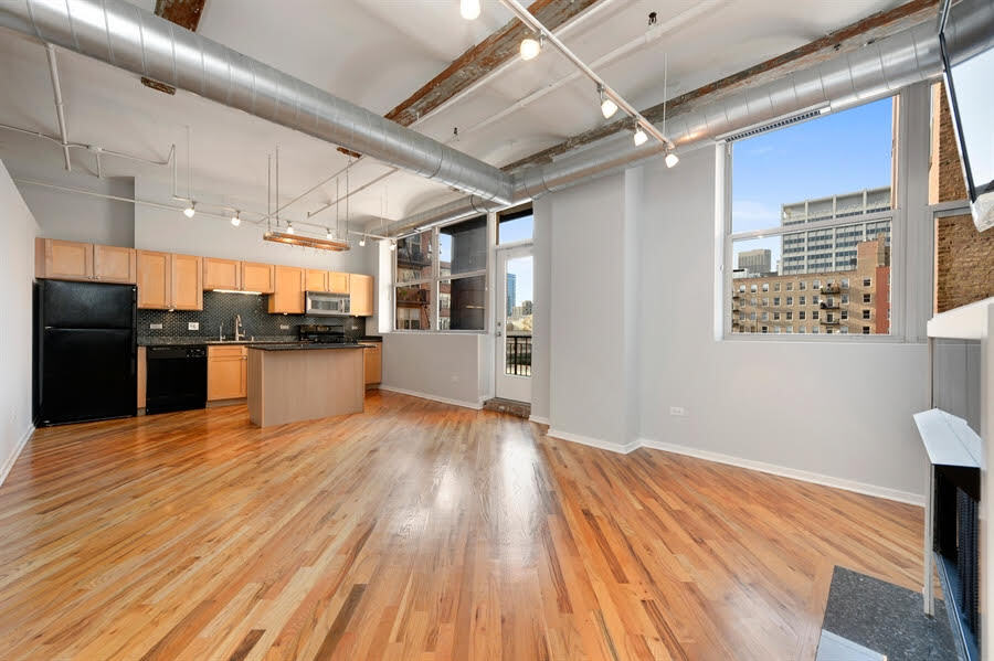 500 S Clinton Street 512