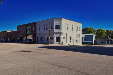 105 E Lincoln Avenue Hinckley IL 60520
