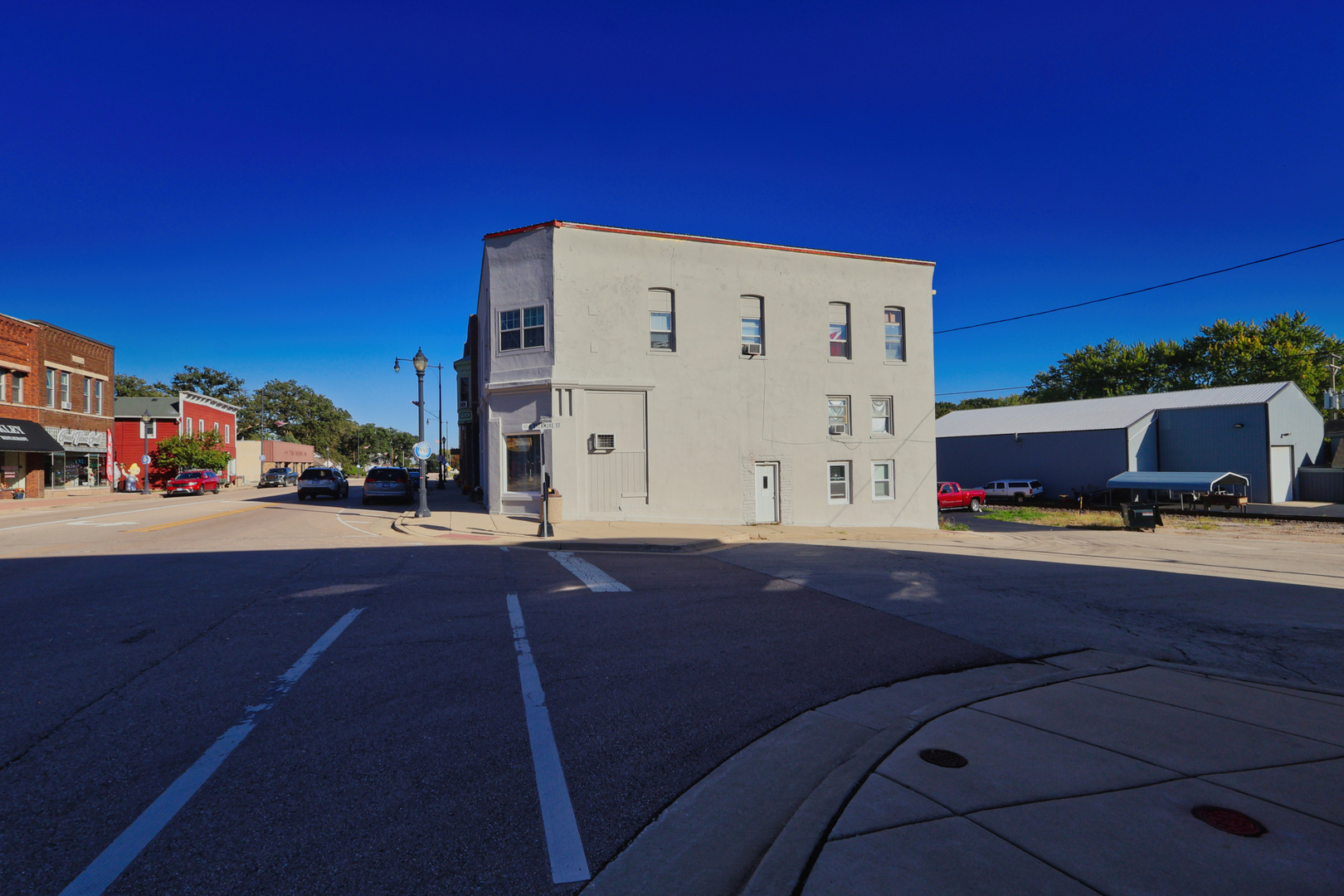 105 E Lincoln Avenue