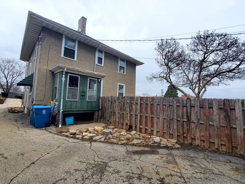 Tiny photo for 1612 5th Street, Peru, IL 61354 (MLS # 12586876)