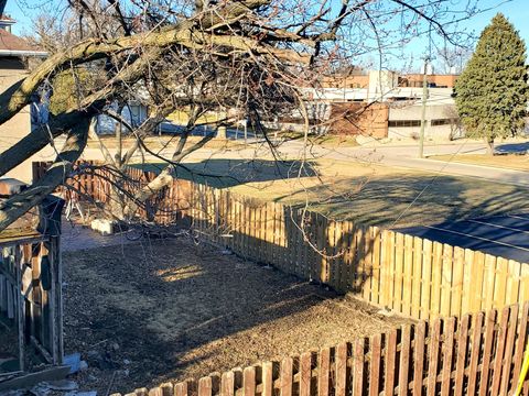 Tiny photo for 1612 5th Street, Peru, IL 61354 (MLS # 12586876)