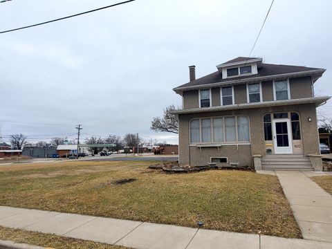 Tiny photo for 1612 5th Street, Peru, IL 61354 (MLS # 12586876)