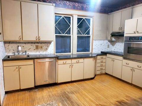 Tiny photo for 1612 5th Street, Peru, IL 61354 (MLS # 12586876)