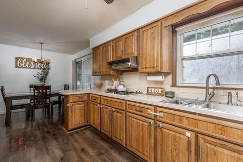 Tiny photo for 2106 Cedar Avenue, Mendota, IL 61342 (MLS # 12482720)
