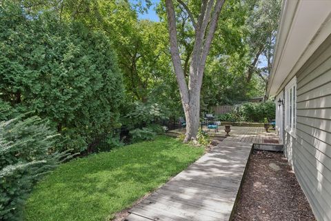 Tiny photo for 525 36th Street, Downers Grove, IL 60515 (MLS # 12414255)