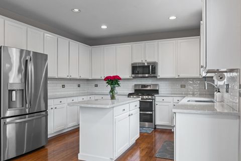 Tiny photo for 2030 LUCCA Court, Elgin, IL 60123 (MLS # 12634643)