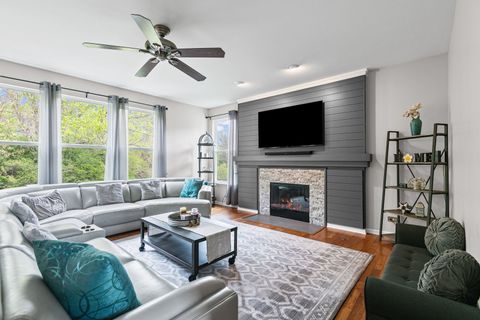 Tiny photo for 2030 LUCCA Court, Elgin, IL 60123 (MLS # 12634643)