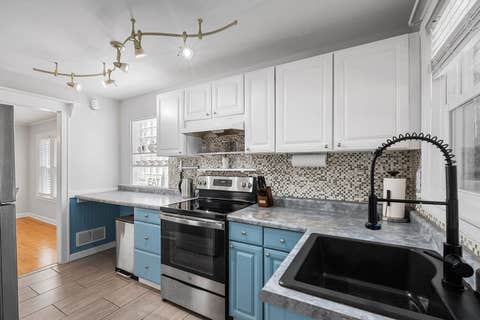 Tiny photo for 5126 N Mulligan Avenue, Chicago, IL 60630 (MLS # 12737355)