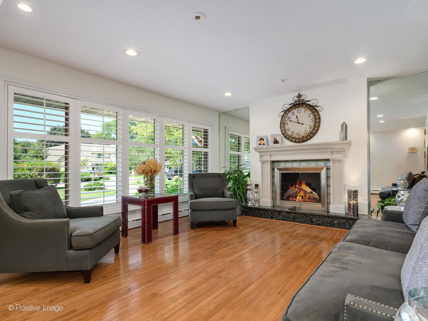 333 Rollwind Road
