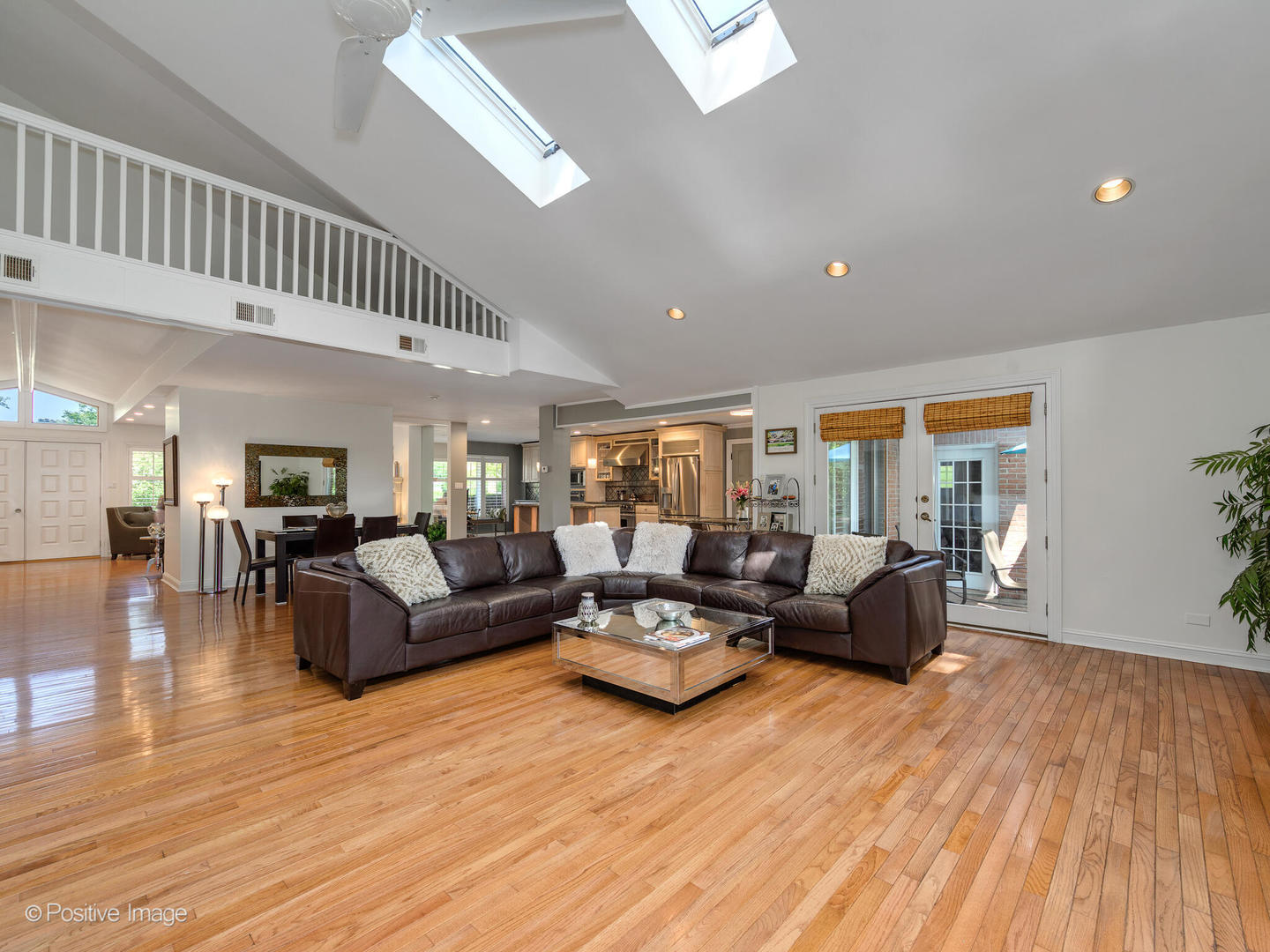 333 Rollwind Road