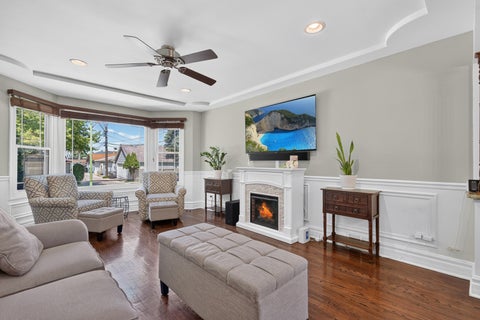 Tiny photo for 6365 N Mobile Avenue, Chicago, IL 60646 (MLS # 12681343)